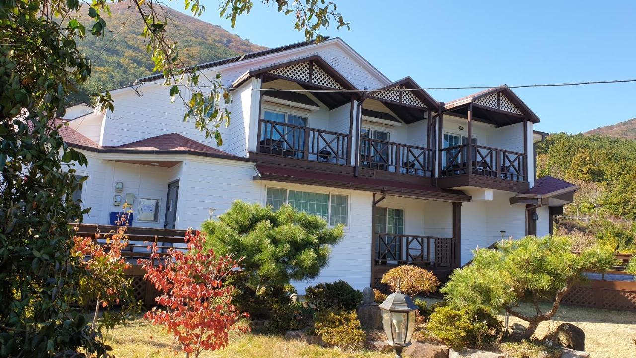 Travel Sketch Pension Geoje Exterior foto
