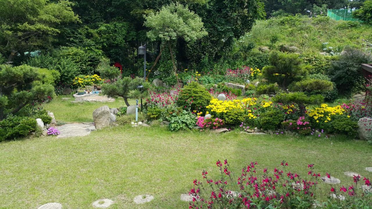 Travel Sketch Pension Geoje Exterior foto